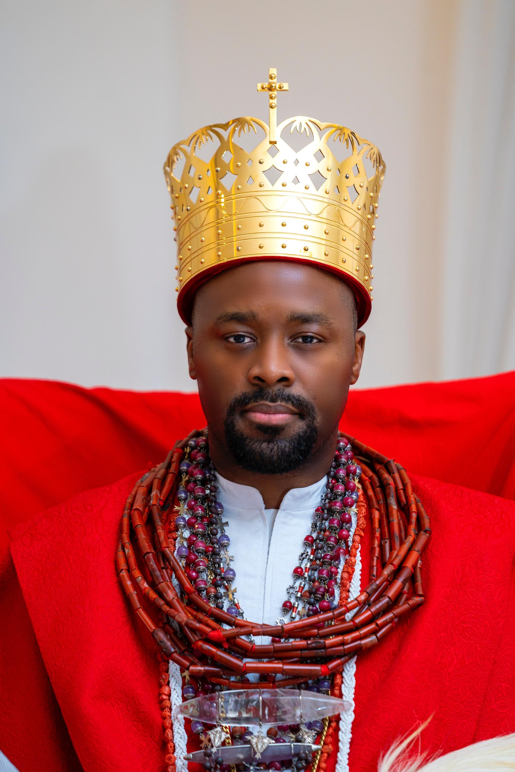 Cape Coast Welcomes Olu of Warri and Olori - The Sun